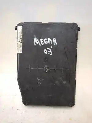 Pezzo di ricambio per auto di seconda mano Scatola Relè/fusibili per RENAULT MEGANE II (BM0/1_, CM0/1_) 1.4 16V (BM0B CM0B) Riferimenti OEM IAM 8200292067  