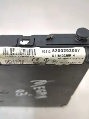 Pezzo di ricambio per auto di seconda mano scatola relè/fusibili per renault megane ii (bm0/1_, cm0/1_) 1.4 16v (bm0b cm0b) riferimenti oem iam 8200292067  