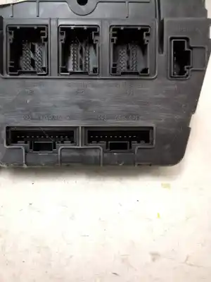 Pezzo di ricambio per auto di seconda mano scatola relè/fusibili per renault megane ii (bm0/1_, cm0/1_) 1.4 16v (bm0b cm0b) riferimenti oem iam 8200292067  