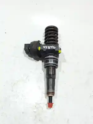 Автозапчастина б/у ИНЖЕКТОР для SKODA OCTAVIA BERLINA (1Z3)  Посилання на OEM IAM 038130073BQ  