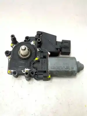 Pezzo di ricambio per auto di seconda mano motore alzacristalli anteriore destro per audi a4 b5 (8d2) 1.9 tdi riferimenti oem iam 113846113 114184101  
