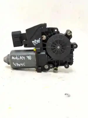 Pezzo di ricambio per auto di seconda mano motore alzacristalli anteriore destro per audi a4 b5 (8d2) 1.9 tdi riferimenti oem iam 113846113 114184101  