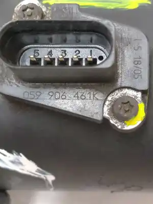 Автозапчасти б/у расходомер воздуха за audi a4 b7 avant (8ed) 3.0 tdi quattro ссылки oem iam 059906461k  
