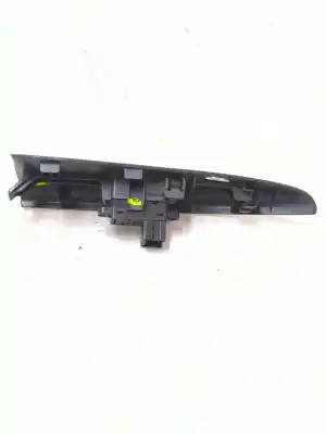 Second-hand car spare part right front power window switch for nissan note (e11, ne11) 1.6 oem iam references 25411ea003va  