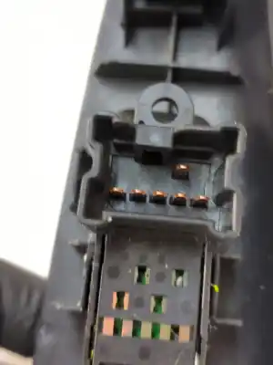 Second-hand car spare part right front power window switch for nissan note (e11, ne11) 1.6 oem iam references 25411ed00a  