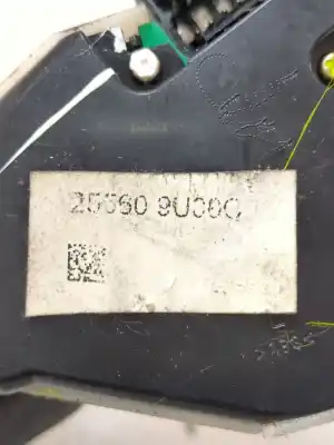 Pezzo di ricambio per auto di seconda mano comando pulito per nissan note (e11, ne11) 1.6 riferimenti oem iam 255609u00o  