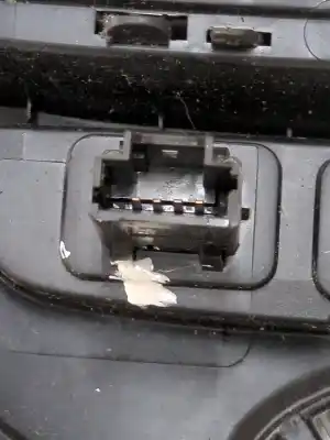 Peça sobressalente para automóvel em segunda mão consola central por citroen c1 1.0 cat (cfb / 384f) referências oem iam 160900008001  