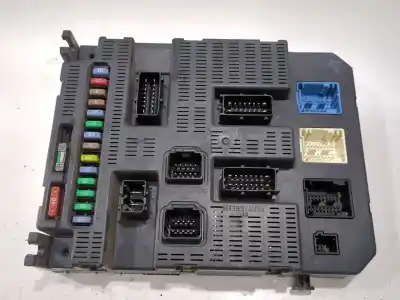 Автозапчасти б/у БЛОК РЕЛЕ/ПРЕДОХРАНИТЕЛЕЙ за CITROEN C4 BERLINA  ссылки OEM IAM 9663798480 2004P0800  