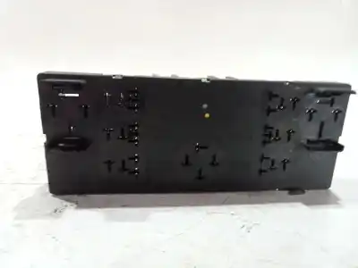 Peça sobressalente para automóvel em segunda mão caixa de fusíveis e relés por seat leon (1p1) 2.0 tdi 16v referências oem iam 3c0937049e  