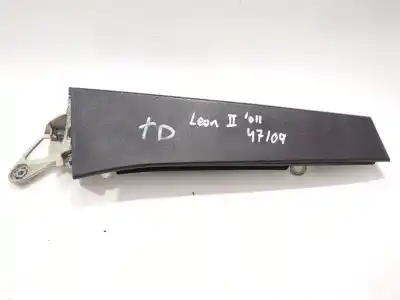 Pezzo di ricambio per auto di seconda mano Maniglia Esterna Posteriore Destra per SEAT LEON (1P1) 1.6 TDI Riferimenti OEM IAM 1P0839206  