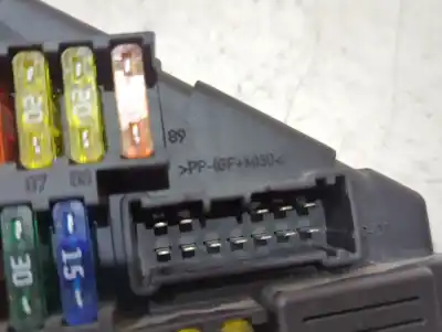 Second-hand car spare part fuse box unit for bmw 5 (e60) 520 d oem iam references 690661804  