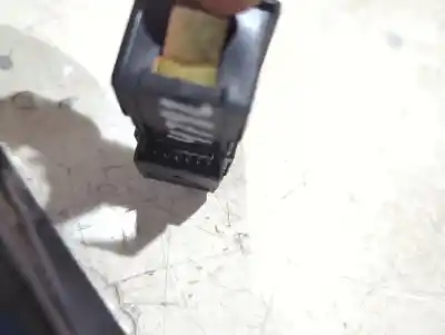 Second-hand car spare part switch for bmw 5 (e60) 520 d oem iam references 6907288  