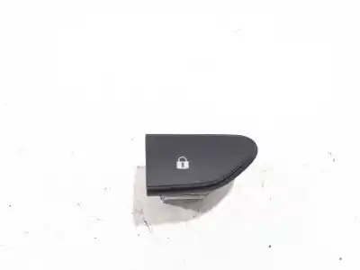 Автозапчастина б/у ВИМИКАЧ БЛОКУВАННЯ ДВЕРЕЙ для RENAULT CAPTUR I (J5_, H5_)  Посилання на OEM IAM 252103678R  