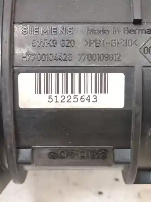 Peça sobressalente para automóvel em segunda mão medidor de massa de ar por renault megane ii (bm0/1_, cm0/1_) 1.5 dci (bm02 bm13 bm2a cm02 cm13) referências oem iam 51225643 7700109812  