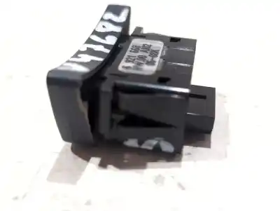 Second-hand car spare part switch for bmw 5 (e60) 520 d oem iam references 6921668  