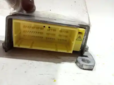 Pezzo di ricambio per auto di seconda mano centralina airbag per toyota yaris (ksp9/scp9/nlp9) 1.4 turbodiesel cat riferimenti oem iam 220749101  