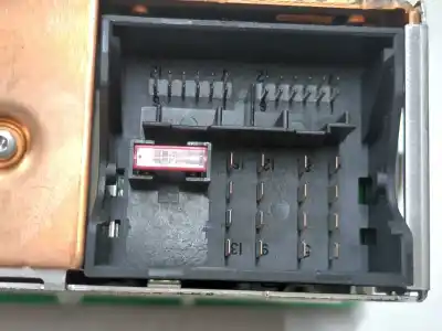 Peça sobressalente para automóvel em segunda mão sistema de áudio / rádio cd por bmw x3 (e83) 2.0 sd referências oem iam 6512919712701 vd1021  