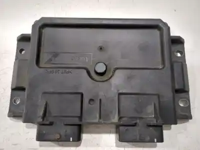 Peça sobressalente para automóvel em segunda mão Centralina Da Bomba De Injeção por PEUGEOT 206 FASTBACK (2A/C) 1.9 D Referências OEM IAM 9640899880 9639587680 R04080015G  