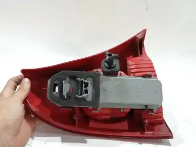 Автозапчасти б/у правый задний фонарь за renault clio ii fase ii (b/cb0) 1.5 dci diesel 65 cv / 48 kw ссылки oem iam 8200071414  