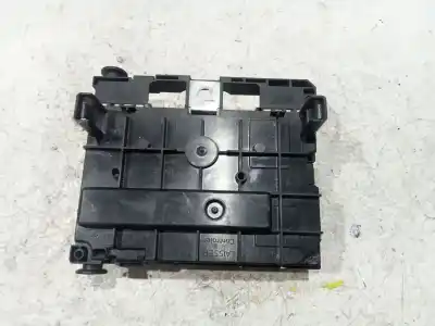 Pezzo di ricambio per auto di seconda mano scatola relè/fusibili per citroen c4 picasso 2.0 hdi riferimenti oem iam 9664705980  