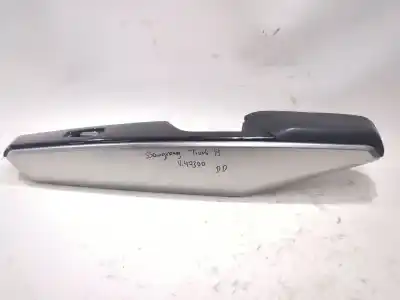 Peça sobressalente para automóvel em segunda mão Botão / Interruptor Elevador Vidro Dianteiro Direito por SSANGYONG TIVOLI 1.6 XDI 160 Referências OEM IAM 7222335000 299139582  