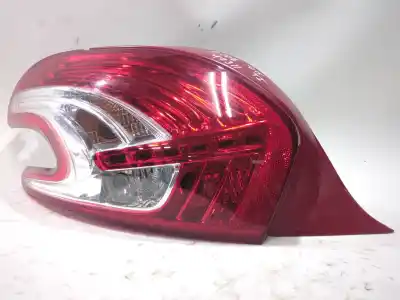 Pezzo di ricambio per auto di seconda mano LAMPADA POSTERIORE SINISTRA per PEUGEOT 208 I (CA_, CC_) 1.2 VTI 82 Riferimenti OEM IAM 967262828003  