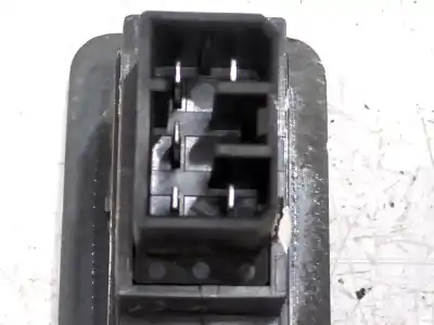 Pezzo di ricambio per auto di seconda mano comando alzacristalli posteriori destro per mitsubishi montero   (l04_g, l14_g) 2.5 td (l044g, l049g) riferimenti oem iam   