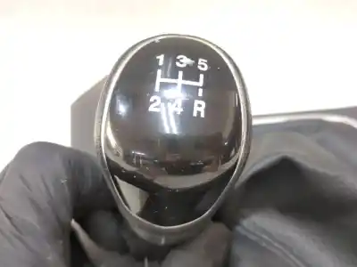 Second-hand car spare part gear lever knob for ford fiesta vi (cb1, ccn) 1.5 tdci oem iam references c1bba044h83a  