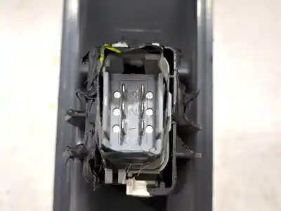 Автозапчасти б/у выключатель переднего правого окна за renault espace iv (jk0) 2.0 dci diesel fap cat ссылки oem iam   