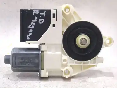 Second-hand car spare part rear right window motor for renault megane iii fastback (bz0/1_, b3_) 1.5 dci (bz09, bz0d, bz1w, bz29, bz14) oem iam references 827306548r   Second-hand car spare part rear right window motor for renault megane iii fastback (bz0/1_, b3_) 1.5 dci (bz09, bz0d, bz1w, bz29, bz14) oem iam references 827306548r