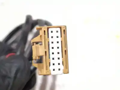 Автозапчасти б/у левое зеркало за audi a4 b7 (8ec) 2.0 tdi 16v ссылки oem iam e1010681  