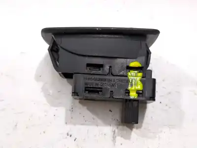 Peça sobressalente para automóvel em segunda mão botão / interruptor elevador vidro traseiro esquerdo por bmw 1 (e81) 118 d referências oem iam 15939900 6945874  