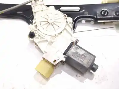 Peça sobressalente para automóvel em segunda mão elevador de vidros dianteiro direito por bmw 1 (e81) 118 d referências oem iam 7067796s  
