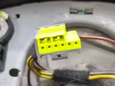 Pezzo di ricambio per auto di seconda mano volante per bmw 1 (e81) 118 d riferimenti oem iam 676989401  