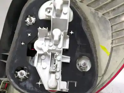 Second-hand car spare part right tailgate light for bmw 1 (e81) 118 d oem iam references 718129707 301359000  