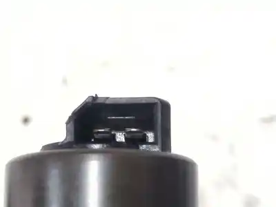 Second-hand car spare part injector for dodge avenger (js) (2007->) 2.0 se [2.0 ltr. - 103 kw 16v crd cat] oem iam references 0414720404  