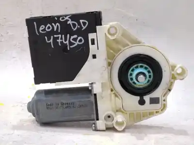 Peça sobressalente para automóvel em segunda mão Motor Elevador Vidro Dianteiro Direito por SEAT LEON (1P1) 1.9 TDI Referências OEM IAM 1K0959792H  