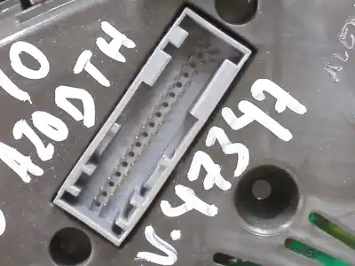 Автозапчастина б/у панель інструментів для opel insignia a (g09) 2.0 cdti (68) посилання на oem iam 13333353  