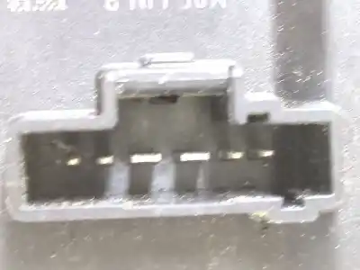 Автозапчасти б/у мотор заднего правого стекла за renault megane iii hatchback (bz0/1_, b3_) 1.5 dci ссылки oem iam 827300003r   Автозапчасти б/у мотор заднего правого стекла за renault megane iii hatchback (bz0/1_, b3_) 1.5 dci ссылки oem iam 827300003r