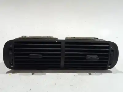 Автозапчастина б/у аераційна решіта для AUDI A3 (8L1) 1.9 TDI Посилання на OEM IAM 8L0820951  