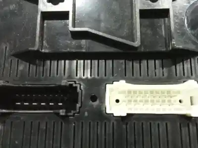 Pezzo di ricambio per auto di seconda mano scatola relè/fusibili per renault clio ii fase i (b/cb0) (1998->) 1.5 dci (b/cb03) riferimenti oem iam p8200387289   Pezzo di ricambio per auto di seconda mano scatola relè/fusibili per renault clio ii fase i (b/cb0) (1998->) 1.5 dci (b/cb03) riferimenti oem iam p8200387289