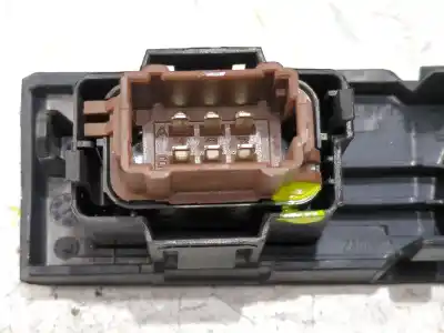 Pezzo di ricambio per auto di seconda mano interruttore per renault clio ii fase i (b/cb0) (1998->) 1.5 dci (b/cb03) riferimenti oem iam 8200071224 r6195340   Pezzo di ricambio per auto di seconda mano interruttore per renault clio ii fase i (b/cb0) (1998->) 1.5 dci (b/cb03) riferimenti oem iam 8200071224 r6195340