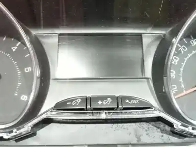 Peça sobressalente para automóvel em segunda mão quadrante por peugeot 208 1.6 hdi referências oem iam 9674643080  