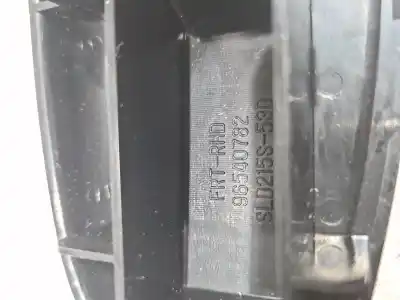 Peça sobressalente para automóvel em segunda mão botão / interruptor elevador vidro dianteiro direito por daewoo kalos (klas) 1.2 referências oem iam 96540782  