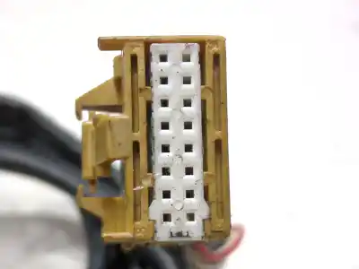 Автозапчасти б/у левое зеркало за audi a4 b7 (8ec) 2.0 tdi 16v ссылки oem iam e1010681  