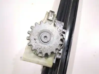 Second-hand car spare part driver left window regulator for bmw 1 (e81) 118 d oem iam references e007081005 e007081011  