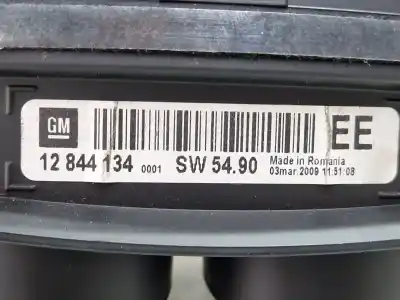 Pezzo di ricambio per auto di seconda mano pannello degli strumenti per opel insignia a (g09) 2.0 cdti (68) riferimenti oem iam 12844134   Pezzo di ricambio per auto di seconda mano pannello degli strumenti per opel insignia a (g09) 2.0 cdti (68) riferimenti oem iam 12844134