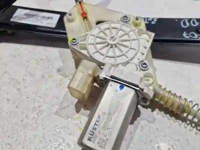 Peça sobressalente para automóvel em segunda mão elevador de vidros dianteiro direito por bmw 1 (e81) 120 d referências oem iam   