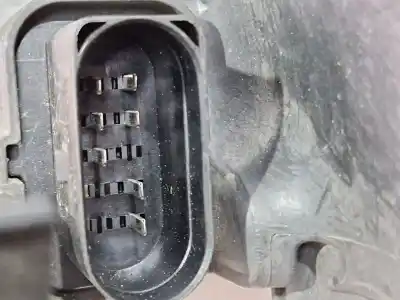 Автозапчасти б/у правая фара за ford focus ii (da_, hcp, dp) 1.6 tdci ссылки oem iam 8m5113w029  