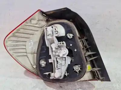 Peça sobressalente para automóvel em segunda mão farolim traseiro direito por bmw 1 (e81) 120 d referências oem iam 63217164964 3013840000  